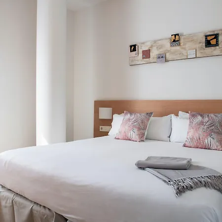 Aura Park Aparthotel Fira Barcelona 4*