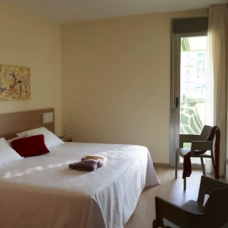 Aura Park Aparthotel Fira Barcelona Апартаменты 4*